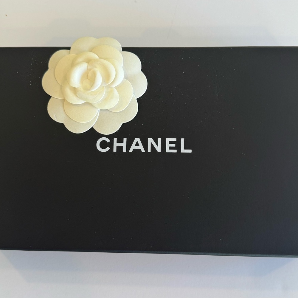 CHANEL Black Quilted Leather Clutch with Gold Logo - Picture 12 of 16